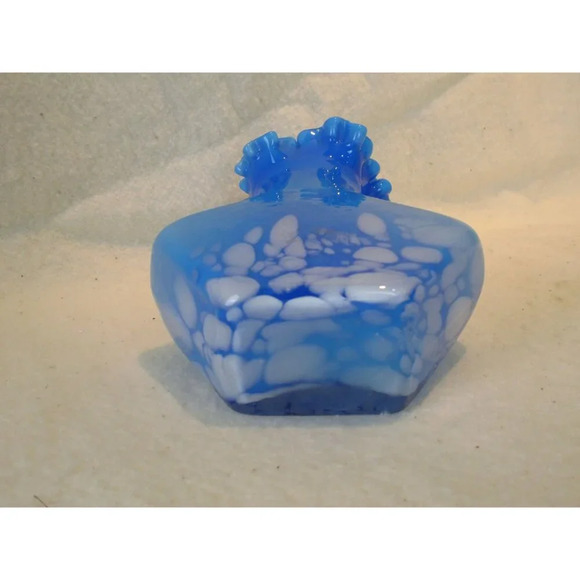 Vase, Vintage Art Blown Glass Ruffled edge design  Sky blue boho floral - Picture 6 of 6